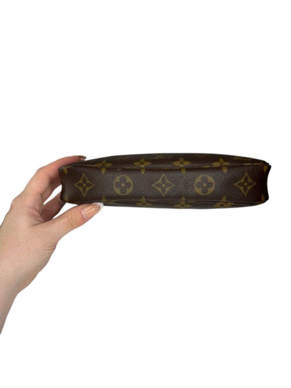 Louis Vuitton Pochette Accessoires in Monogram Canvas - Picture 9 of 14